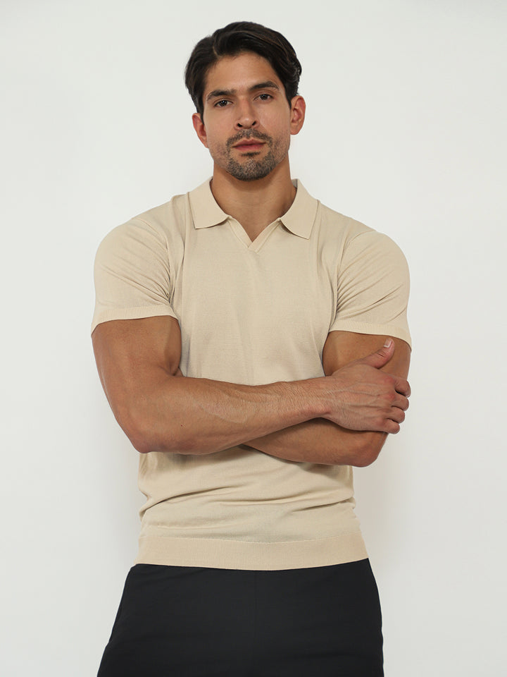 Strick-Poloshirt mit offenem Kragen Sand